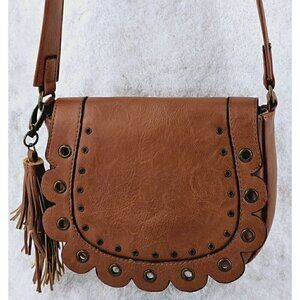 Madden Girls Camel Brown Faux Leather Scalloped Saddle Bag Crossbody Tassel